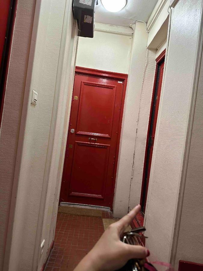 Parisian Style Private With Shared Bathroom Near Bastille And Gare De Lyon Homestay *
